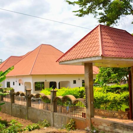 Parkbridge Resort Mto wa Mbu ภายนอก รูปภาพ